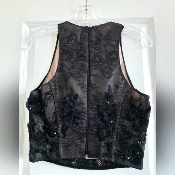 Sachin + Babi Noir Black Floral Lace Cropped Top Size Small - Picture 2 of 6